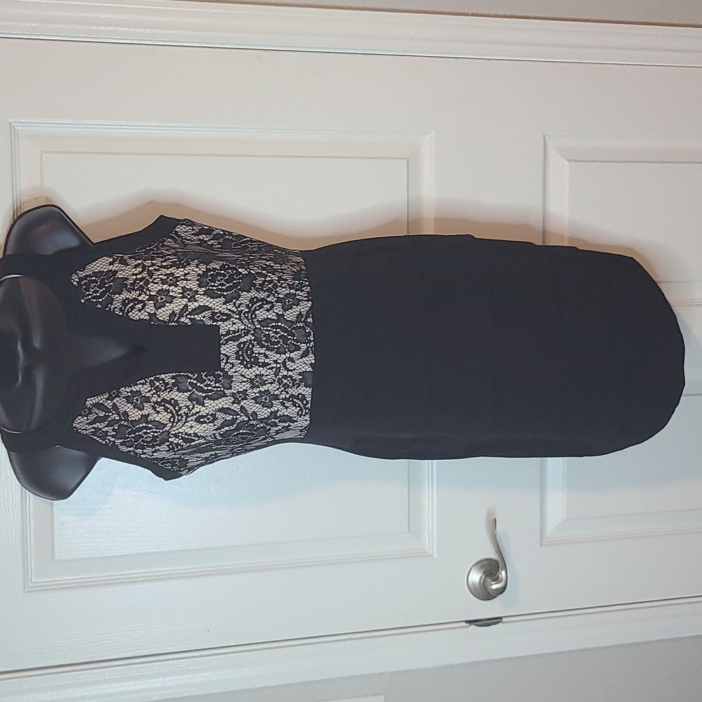 Back Lace Dress Size 10